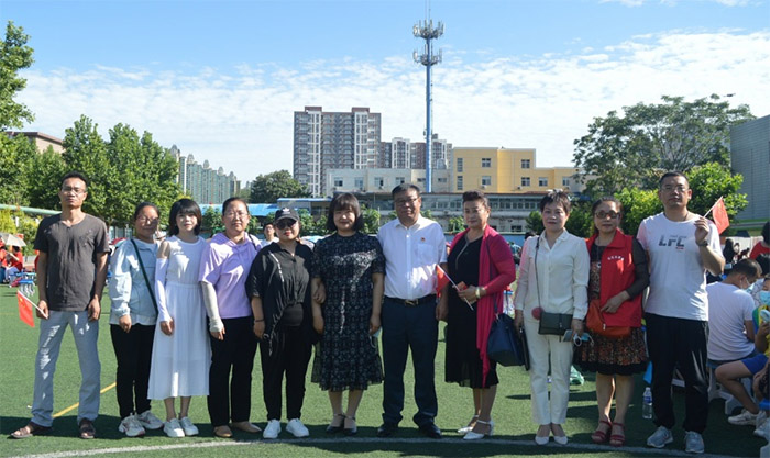 忆党史、抒党情、感党恩、担重担 忆党史、抒党情、感党恩、担重担