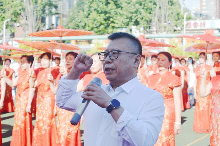 忆党史、抒党情、感党恩、担重担 忆党史、抒党情、感党恩、担重担